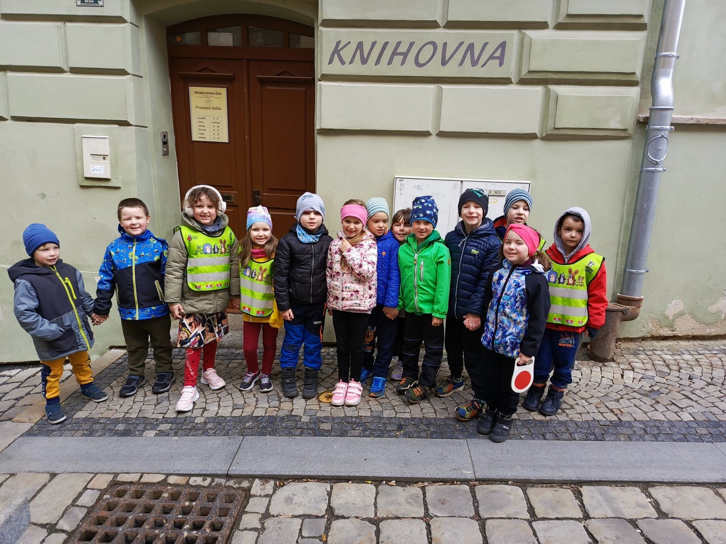Návštěva knihovny s předškoláky - Pan Králík a továrna na čokoládu